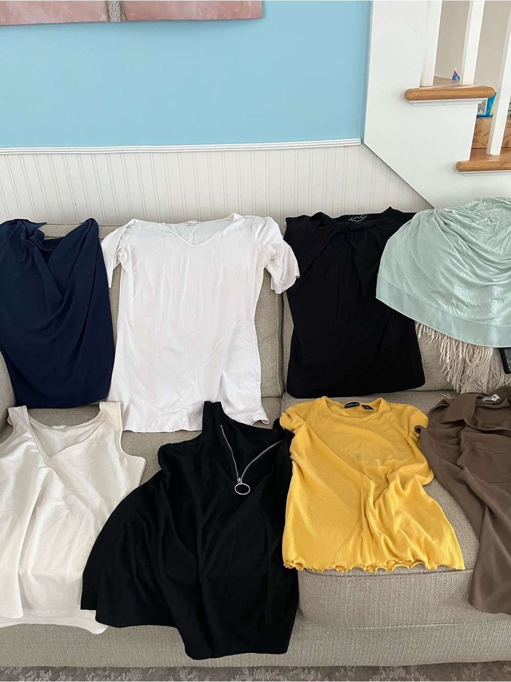 Yellow Short-Sleeve Women’s Top - Casual Crew Neck and Lot of Clothes